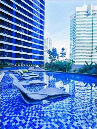 Appartement Air Luxury Makati Cbd With Balcony à Manille Extérieur photo